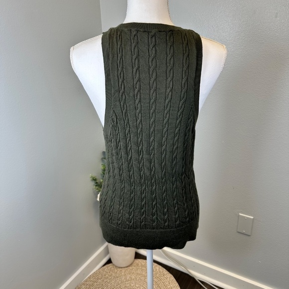 Banana Republic 100% Merino Wool Classic Olive Green Cable Knit Tank size XL - Picture 3 of 5